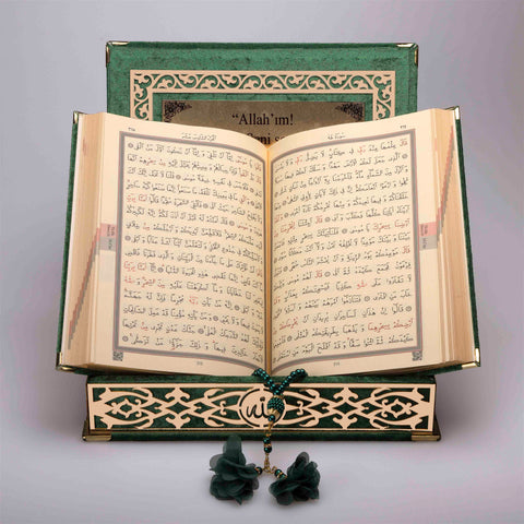 Kadife Kutulu Kur'an-ı Kerim (Yeşil, Gold Süsleme)